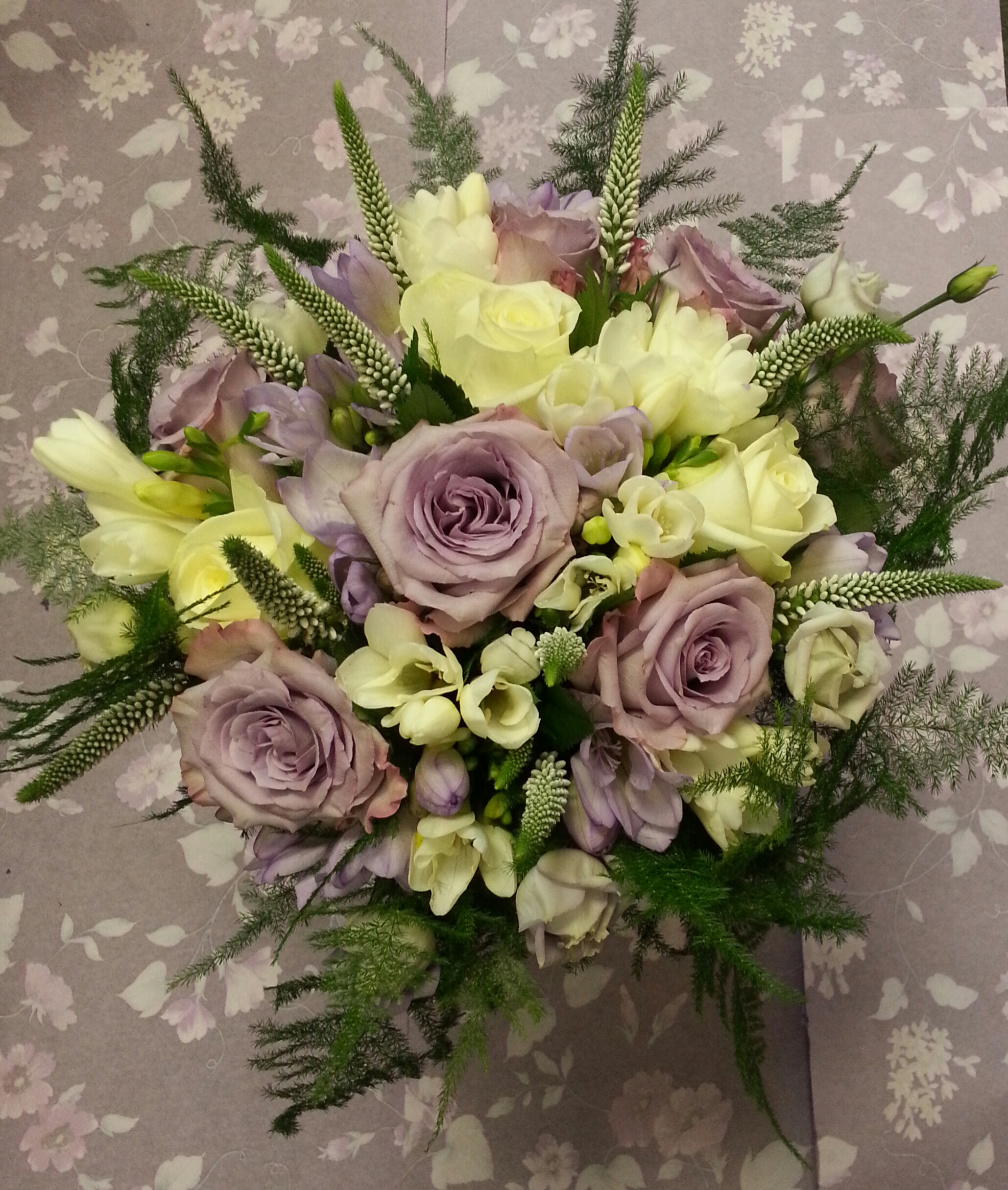 lilac and ivory cottage bouquet