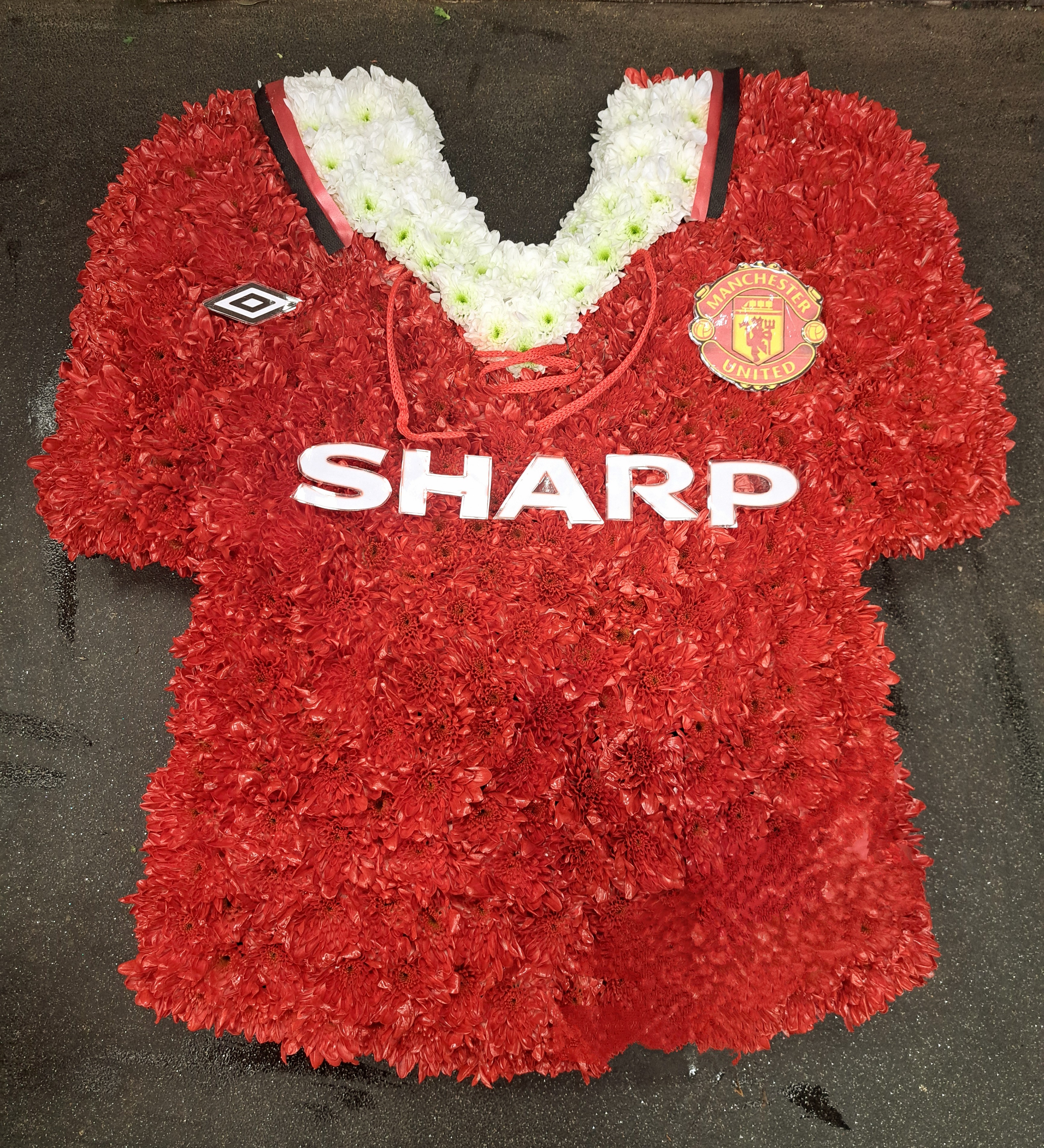 Eileen Jenkins Manchester utd shirt