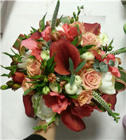 coral shade bridal bouquet