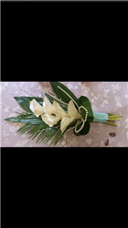 artificial  calla lily & pearl overarm